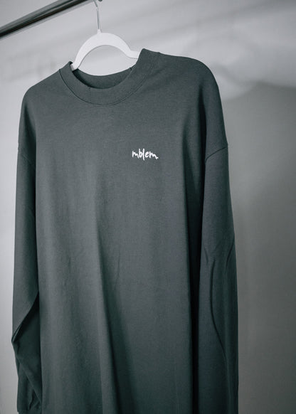 SLATE mblem longsleeve