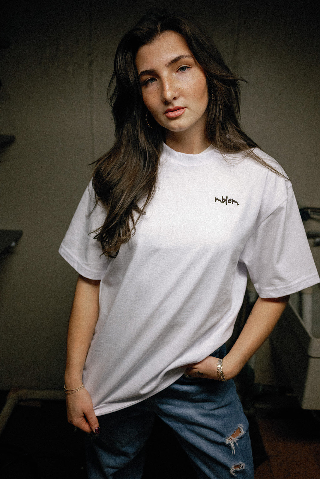 WHITE mblem basic tee